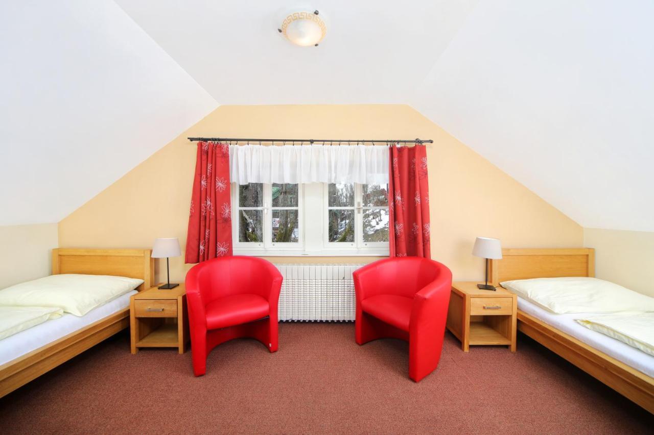 Hotel Erika Špindlerŭv Mlýn Екстериор снимка