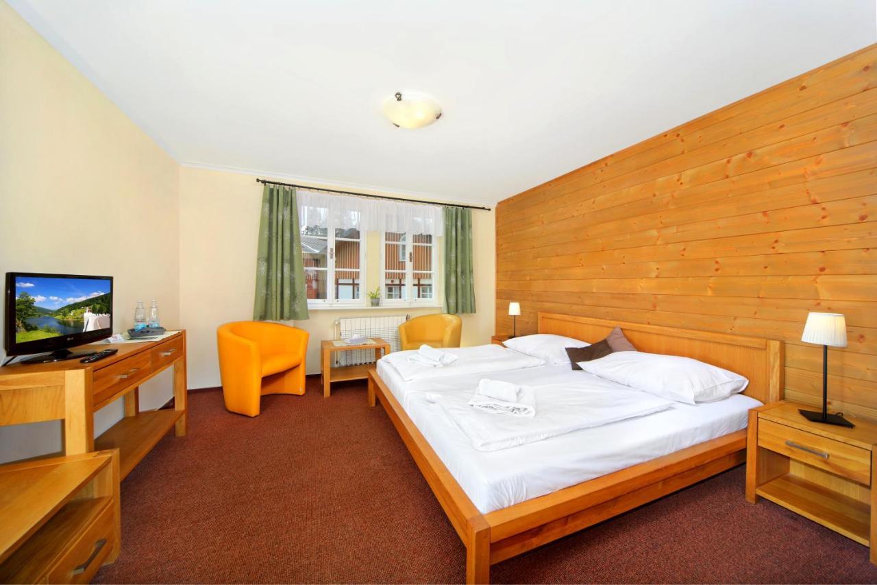 Hotel Erika Špindlerŭv Mlýn Екстериор снимка