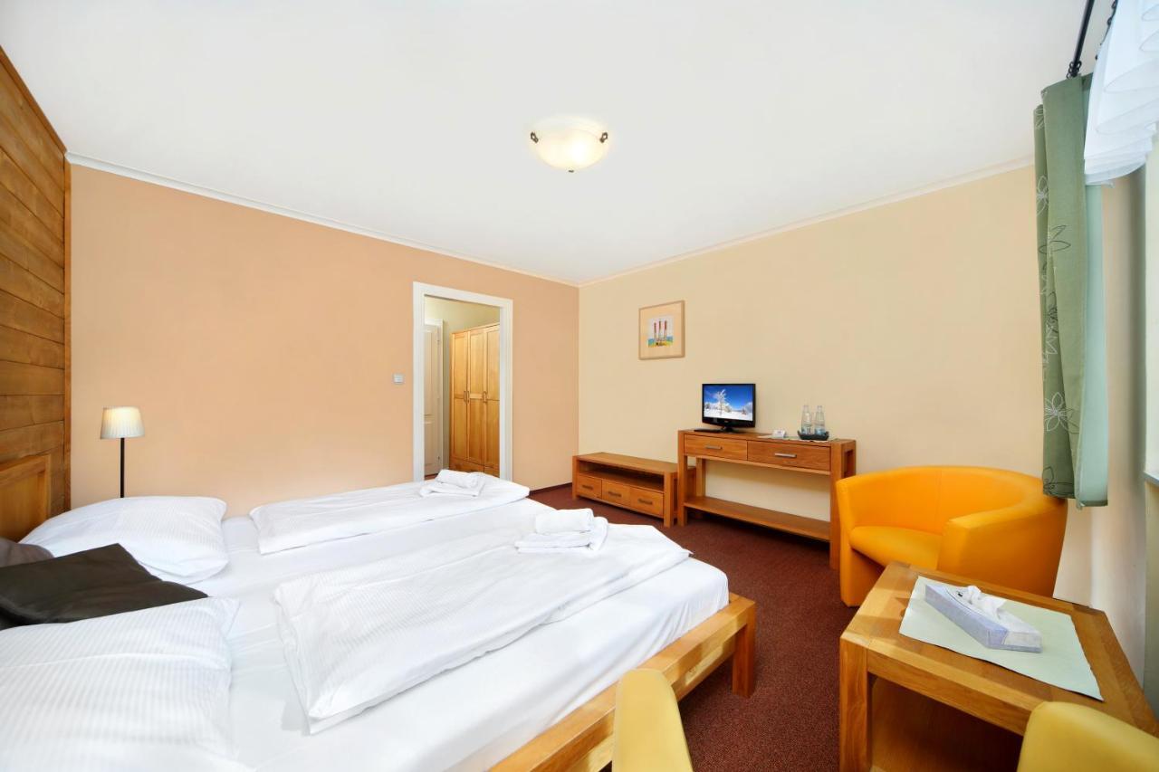 Hotel Erika Špindlerŭv Mlýn Екстериор снимка