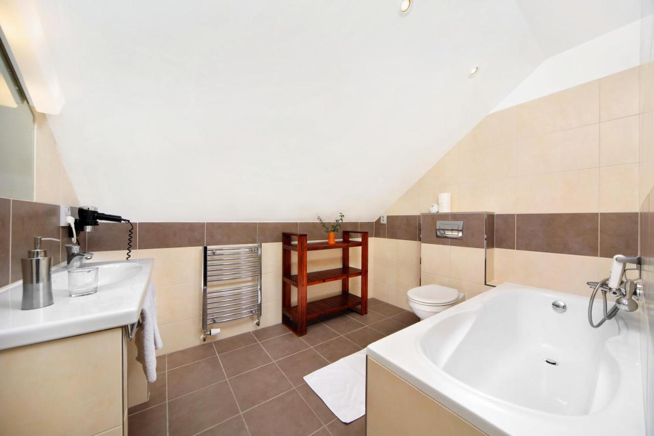 Hotel Erika Špindlerŭv Mlýn Екстериор снимка
