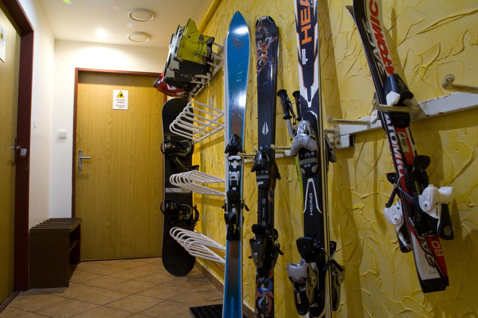 Hotel Erika Špindlerŭv Mlýn Екстериор снимка