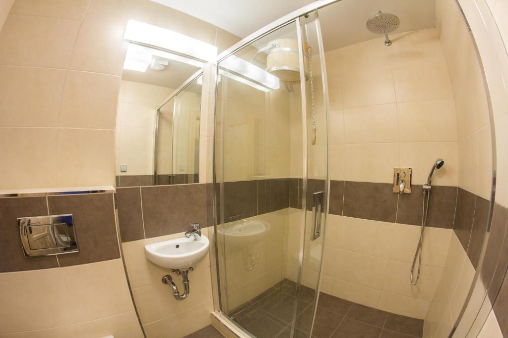Hotel Erika Špindlerŭv Mlýn Екстериор снимка